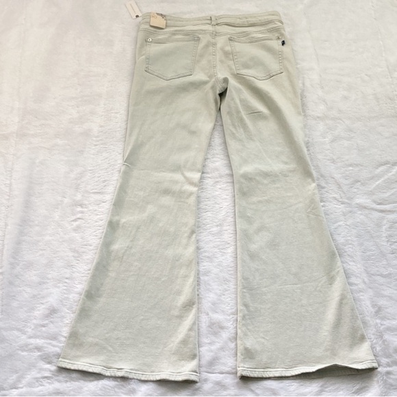 New With Tags Anthropologie Pilcro Light Bleach Wash Flare Jeans, Size 30 - Picture 9 of 13